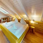 Garmisch Apartment *